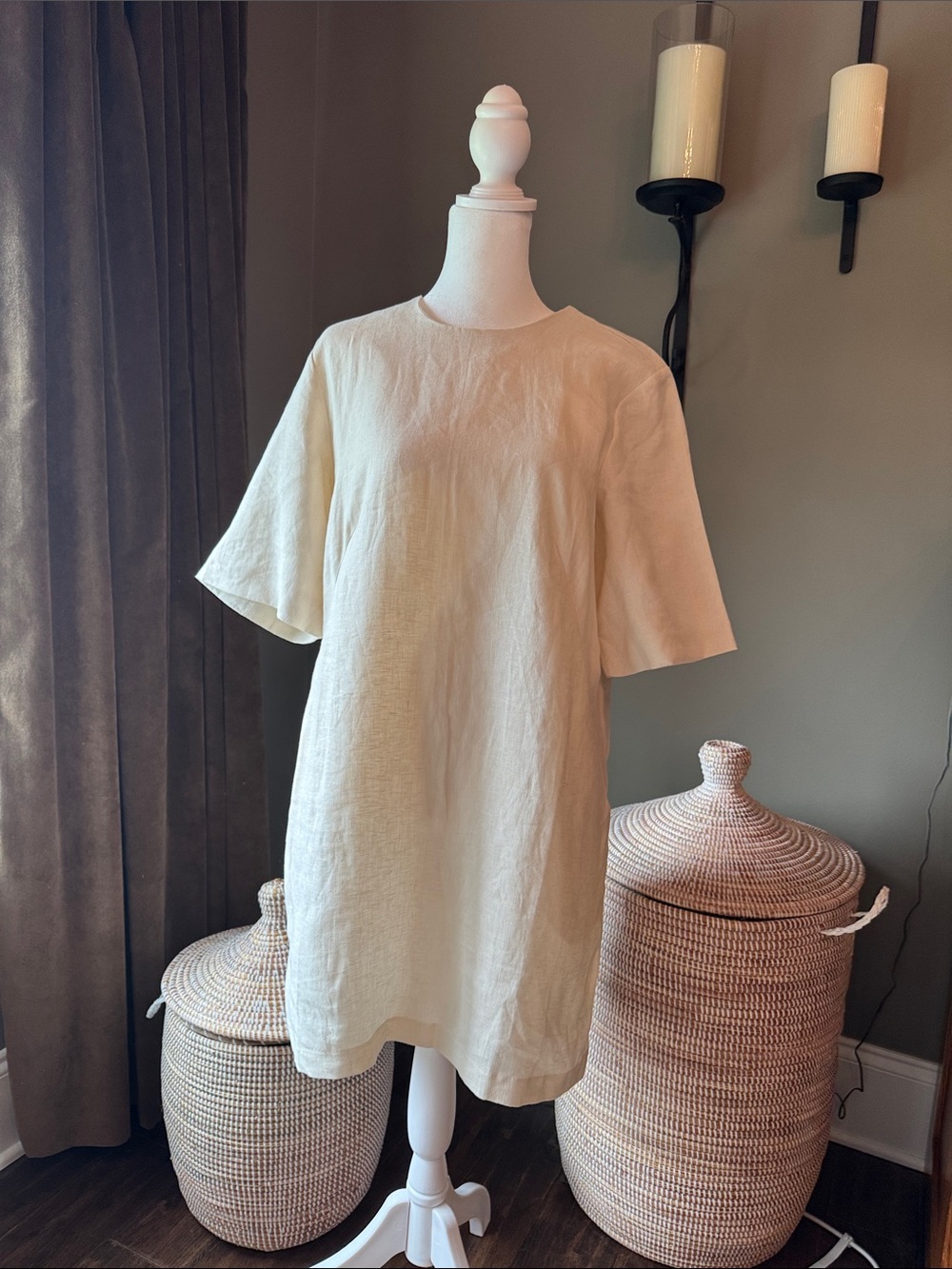 Banana Republic Cream Linen Short Sleeve Shift Dress